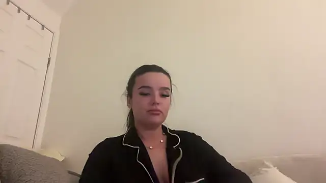 maisiesmithx online show from February 2, 2025, 10:06 pm