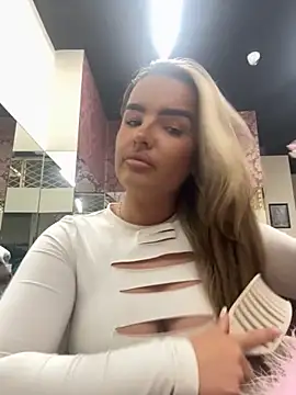 maisiesmithx online show from October 19, 2025, 1:50 am