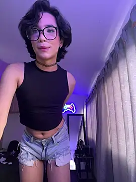 sue   0 online show from March 8, 2025, 10:45 pm