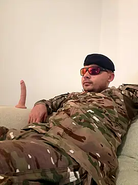 Snapshot of Napoleon1er_ chatting on November 13, 2025, 8:52 pm Napoleon1er online show from November 13, 2025, 8:52 pm