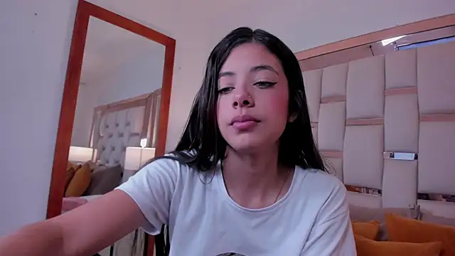 Snapshot of coraltaylor chatting on December 5, 2024, 10:56 pm coraltaylor online show from December 5, 2024, 10:56 pm