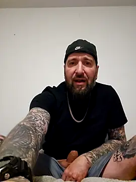 Beardedtattood online show from March 28, 2026, 4:45 am