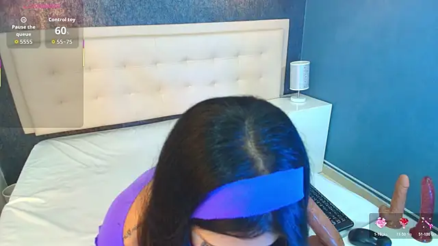 zhamira 21 online show from November 18, 2025, 9:41 pm