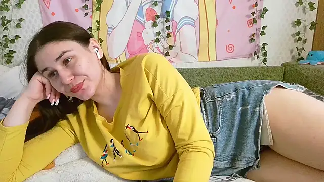 Snapshot of Mila_starx chatting on March 8, 2025, 8:00 am Mila starx online show from March 8, 2025, 8:00 am