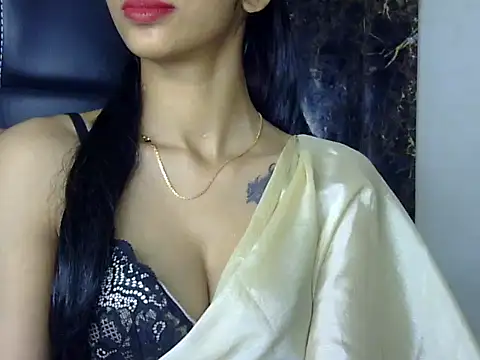 MAAYRA 09 online show from February 16, 2025, 2:54 pm