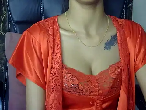 MAAYRA 09 online show from February 16, 2025, 8:11 pm