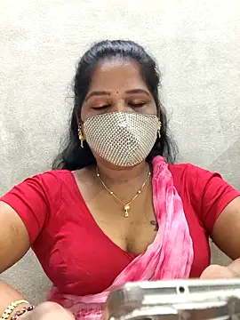 Snapshot of MaaliiiPonuTamil chatting on April 29, 2026, 2:04 am MaaliiiPonuTamil online show from April 29, 2026, 2:04 am