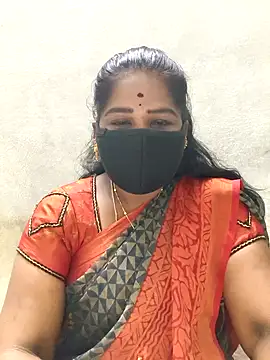 Snapshot of MaaliiiPonuTamil chatting on May 7, 2026, 5:51 pm MaaliiiPonuTamil online show from May 7, 2026, 5:51 pm