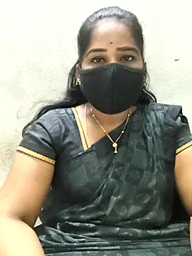 Snapshot of MaaliiiPonuTamil chatting on May 8, 2026, 5:29 pm MaaliiiPonuTamil online show from May 8, 2026, 5:29 pm