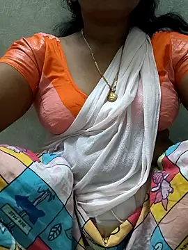 Snapshot of MaaliiiPonuTamil chatting on May 20, 2026, 6:47 pm MaaliiiPonuTamil online show from May 20, 2026, 6:47 pm
