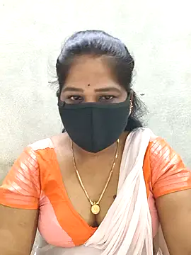 Snapshot of MaaliiiPonuTamil chatting on May 25, 2026, 1:55 am MaaliiiPonuTamil online show from May 25, 2026, 1:55 am
