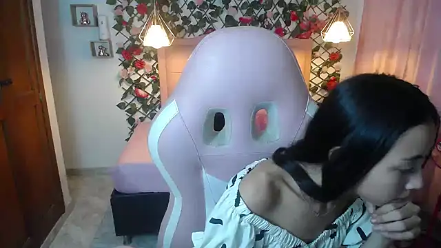 NathaliaSweet 11 online show from January 17, 2025, 5:51 pm