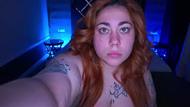 Kittywakee online show from November 8, 2025, 9:02 pm