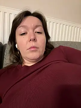 Your Hot Sister01 online show from January 26, 2025, 12:16 am