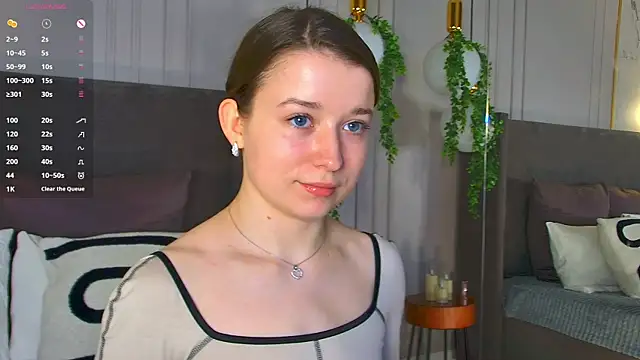 MichelleHaynes online show from March 2, 2025, 9:32 pm