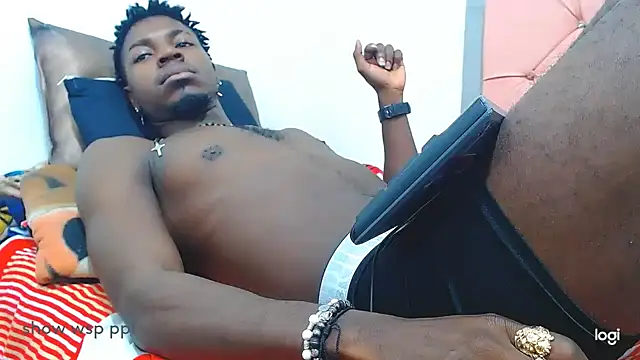 Snapshot of jaycolinss chatting on March 24, 2026, 4:56 pm jaycolinss online show from March 24, 2026, 4:56 pm