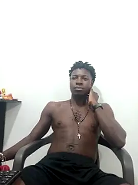 Snapshot of jaycolinss chatting on April 1, 2026, 11:44 am jaycolinss online show from April 1, 2026, 11:44 am