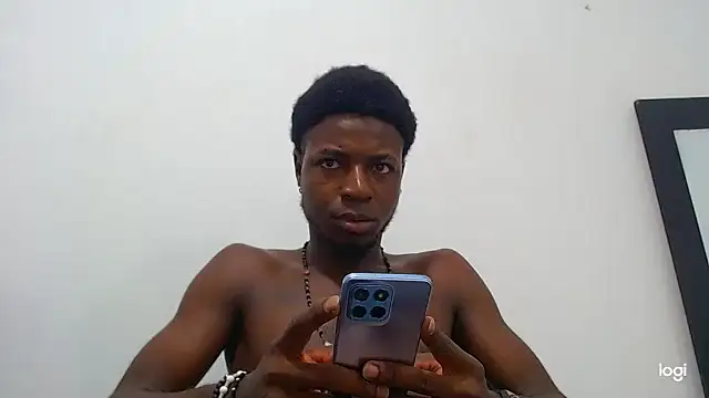 Snapshot of jaycolinss chatting on April 8, 2026, 4:23 am jaycolinss online show from April 8, 2026, 4:23 am