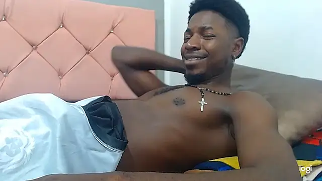 Snapshot of jaycolinss chatting on April 11, 2026, 5:45 am jaycolinss online show from April 11, 2026, 5:45 am