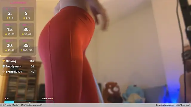 Snapshot of Anna_nnaaa chatting on December 17, 2024, 12:12 am Anna nnaaa online show from December 17, 2024, 12:12 am