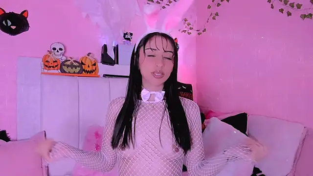 gabyye capprins online show from October 26, 2025, 1:33 am