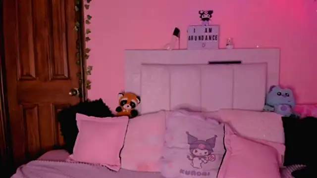 gabyye capprins online show from November 8, 2025, 12:22 am