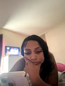 Snapshot of Jayhoney25 chatting on September 23, 2025, 6:22 pm Jayhoney25 online show from September 23, 2025, 6:22 pm