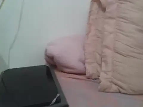 Snapshot of samanta0033 chatting on January 6, 2025, 4:02 pm samanta0033 online show from January 6, 2025, 4:02 pm