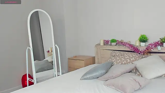 Snapshot of Cherry_Price chatting on March 13, 2026, 11:55 pm Cherry Price online show from March 13, 2026, 11:55 pm