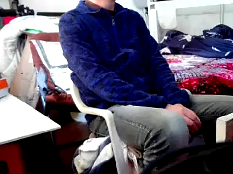 hotkaier online show from March 25, 2026, 1:44 am