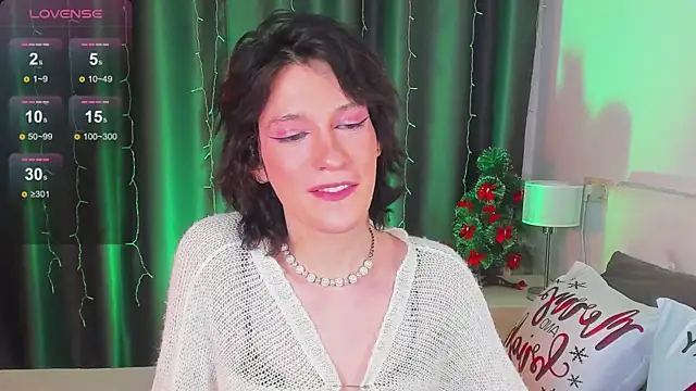 Kolette Gray online show from December 4, 2024, 4:05 pm