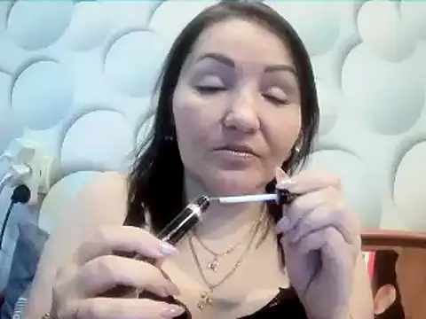 ClaireSunset online show from April 22, 2026, 5:25 pm