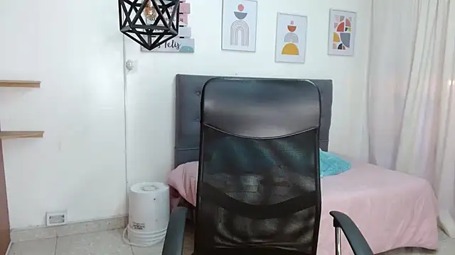 Tania Goddess  online show from September 14, 2025, 2:16 pm