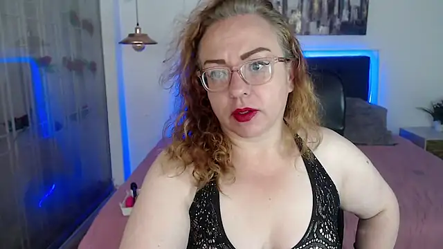 Tania Goddess  online show from October 6, 2025, 2:03 pm