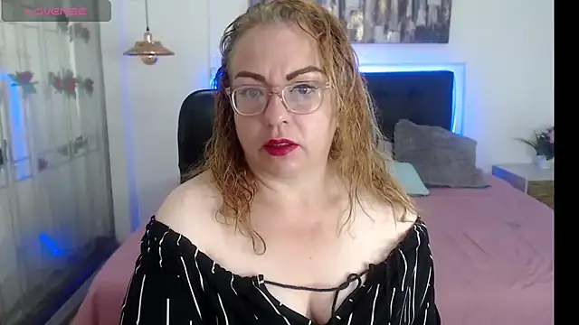 Tania Goddess  online show from October 7, 2025, 2:58 pm
