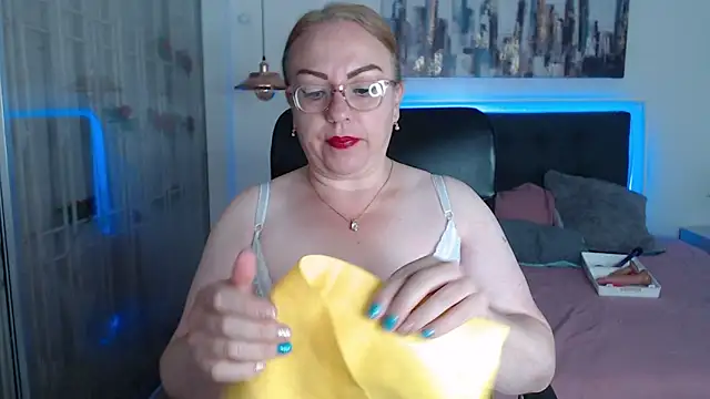 Tania Goddess  online show from October 11, 2025, 1:42 pm
