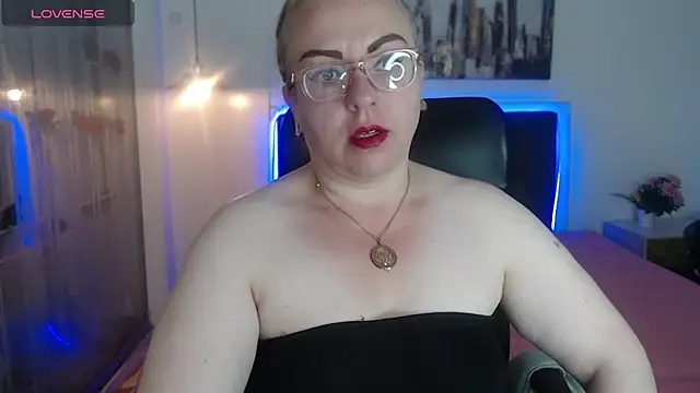 Tania Goddess  online show from October 18, 2025, 2:40 pm