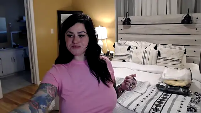 TexasTattooedHouseWife online show from March 4, 2025, 7:11 pm