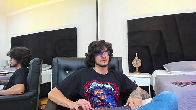 Loggan donnelly online show from January 15, 2025, 8:05 pm