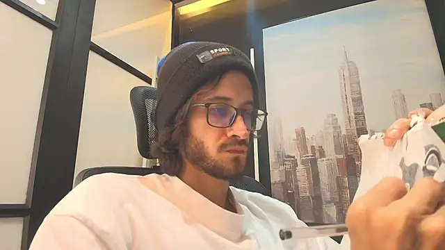 Loggan donnelly online show from March 13, 2025, 11:16 pm