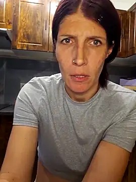 Lenchen  online show from April 16, 2026, 7:47 pm