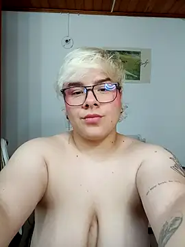 amalia love online show from October 11, 2025, 5:17 am