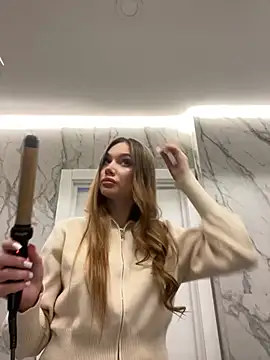 Snapshot of ViolaFlirt chatting on February 5, 2025, 4:06 am ViolaFlirt online show from February 5, 2025, 4:06 am