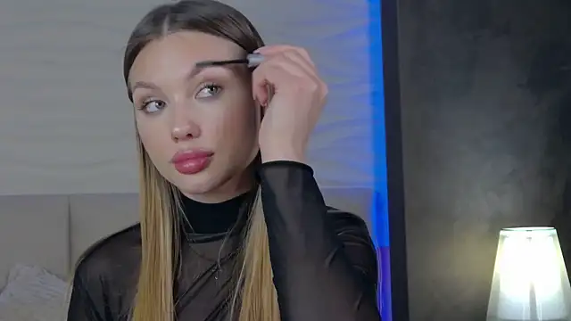 Snapshot of ViolaFlirt chatting on March 3, 2025, 10:06 am ViolaFlirt online show from March 3, 2025, 10:06 am