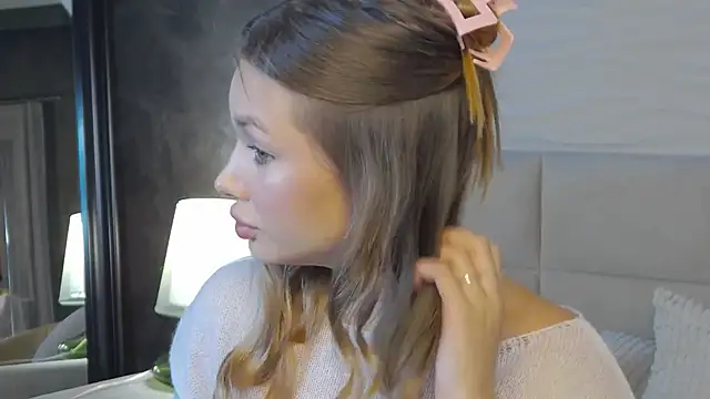 Snapshot of ViolaFlirt chatting on March 22, 2025, 4:24 am ViolaFlirt online show from March 22, 2025, 4:24 am