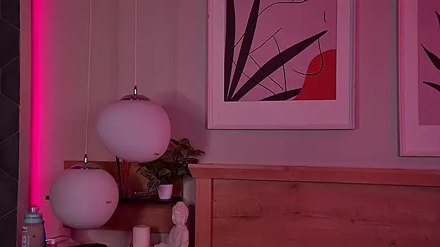 Snapshot of ViolaFlirt chatting on September 11, 2025, 4:34 am ViolaFlirt online show from September 11, 2025, 4:34 am