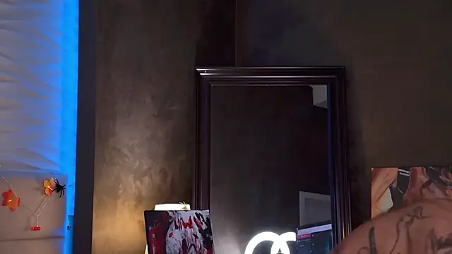 Snapshot of ViolaFlirt chatting on October 21, 2025, 4:46 am ViolaFlirt online show from October 21, 2025, 4:46 am