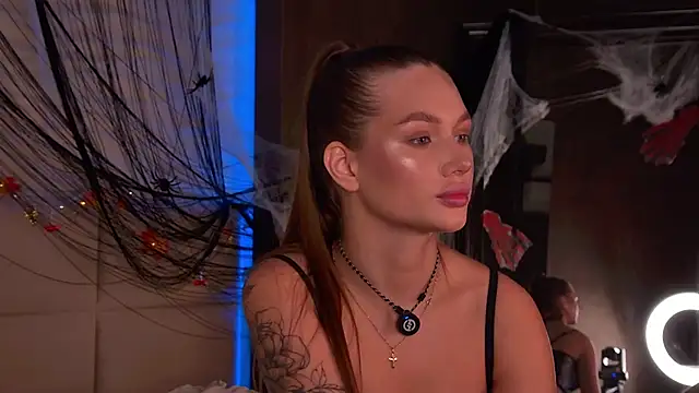 Snapshot of ViolaFlirt chatting on October 25, 2025, 4:31 am ViolaFlirt online show from October 25, 2025, 4:31 am