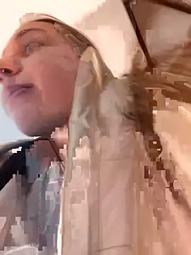 Snapshot of Lia__Love chatting on December 3, 2024, 4:28 pm Lia Love online show from December 3, 2024, 4:28 pm