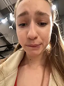 Snapshot of Lia__Love chatting on December 23, 2024, 1:13 pm Lia Love online show from December 23, 2024, 1:13 pm